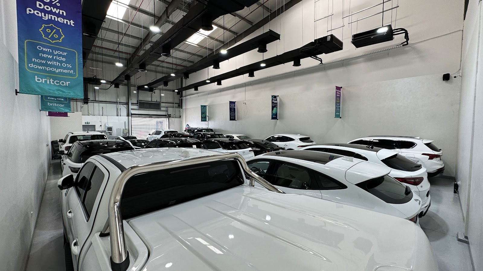 britcar | approved pre-owned car showroom - صورة 4