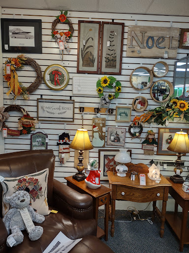 Next Time Consignment - Visual
