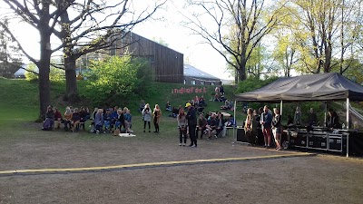 Photos of Loodusmaja ja loomekeskuse park