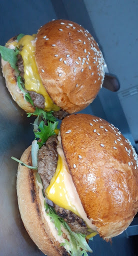 Photo 1 - Burger Artisan