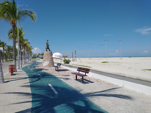 MALECÓN COSTERO "NELSON BARRERA ROMELLÓN"