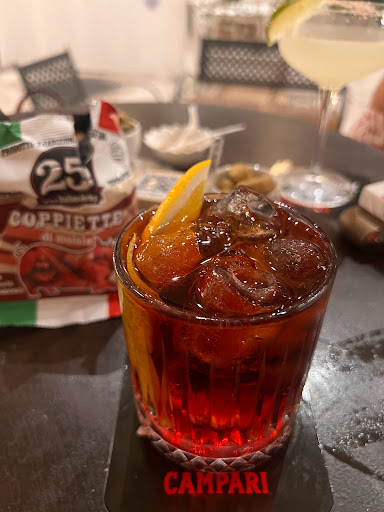 Le Roi Emotional Drinks - Thumbnail