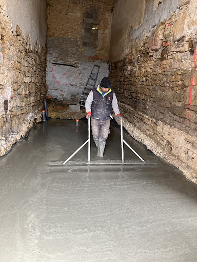 Photo de SARL BARAN Maçonnerie - Rénovation - Villa - Piscine - Terrasse - Carrelage