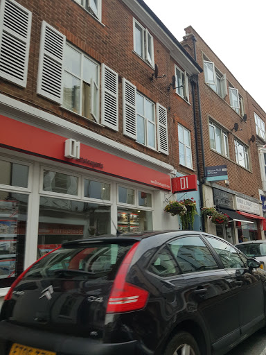 01 Estate Agents - Thumbnail