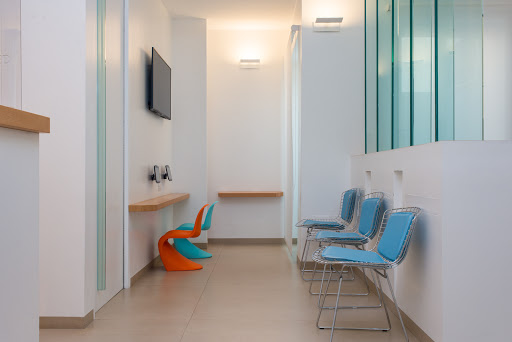 Centro Med | Antonio Manni Studio Dentistico Gallery - Italy