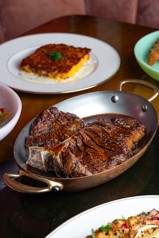 Delilah Los Angeles by null