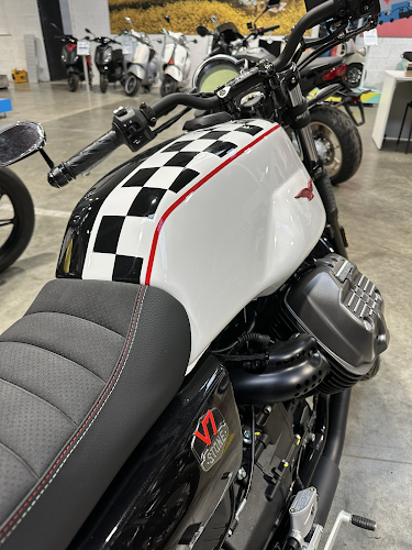 Motors Avenue Tours - Piaggio, BRP Can-Am et KTM - Concessionnaire moto