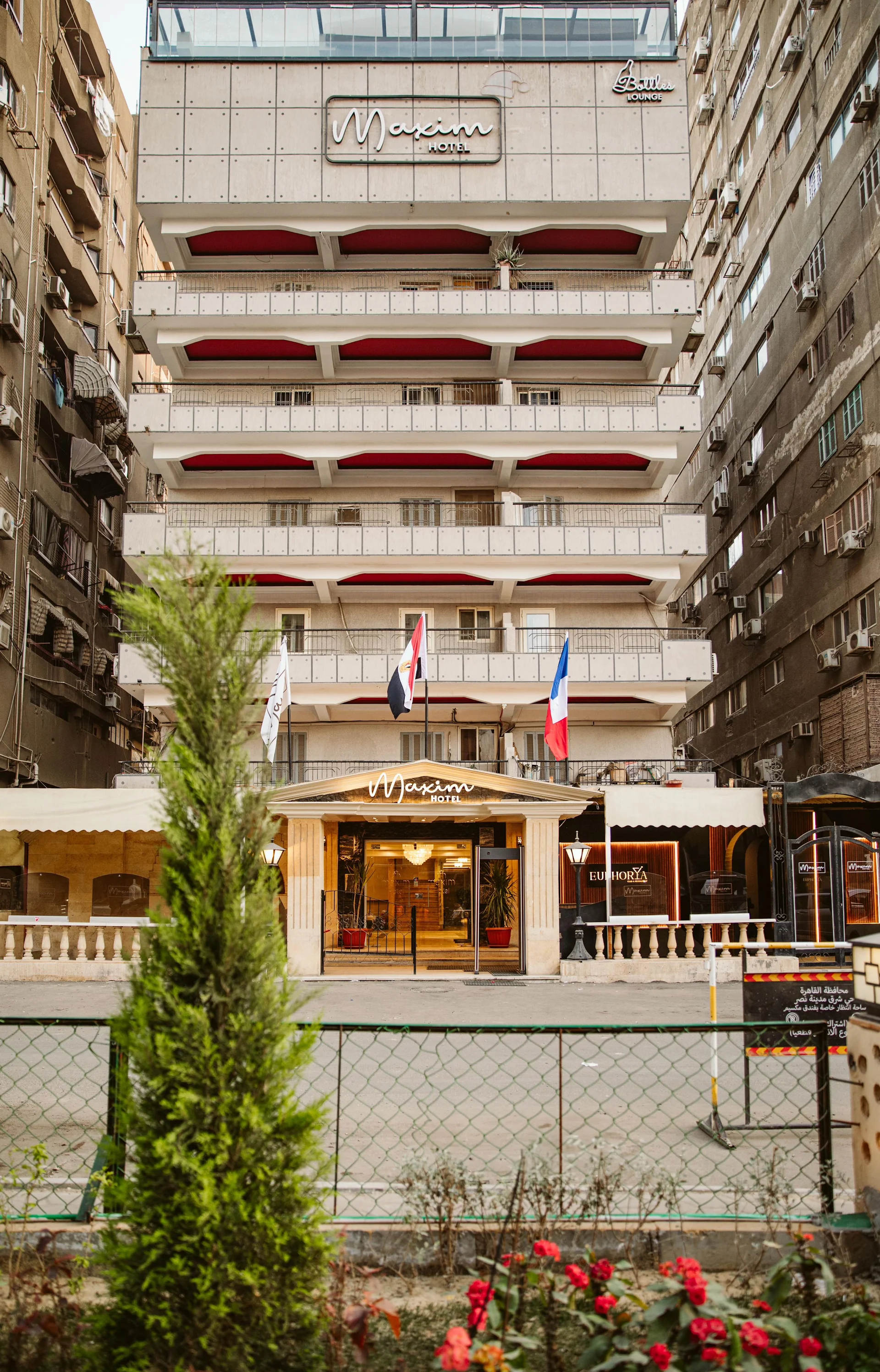 Maxim Hotel