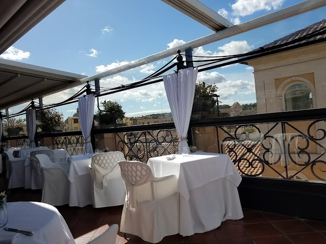 hotel minerva rome rooftop bar