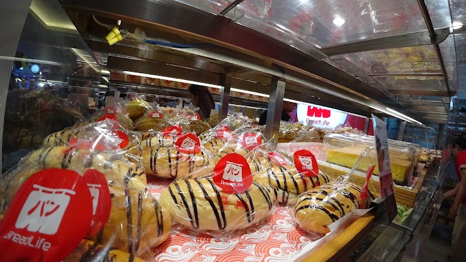 BreadLife Bakery Puri Indah Mall, Author: Suryadi Hertanto