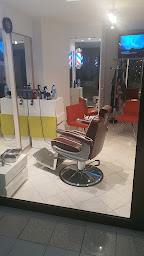 Photo n°2 de Sahnoune karoui coiffure à Cagnes-sur-Mer (Salon de coiffure)