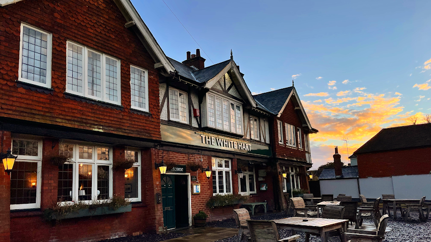 The White Hart by null