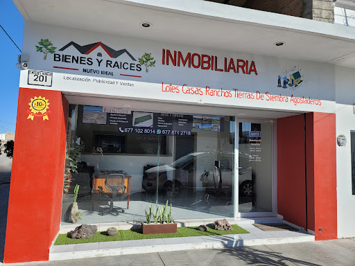 Bienes y Raíces Nuevo Ideal Logo