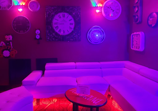 Studio Eighty - Visual