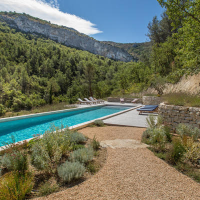 Photo de Boyer Jardin & Piscine / l'esprit piscine à Caderousse (84860)