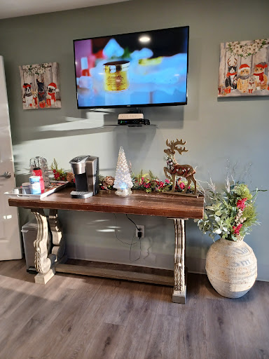 Paws and Claws Affordable Veterinary Clinic - Thumbnail