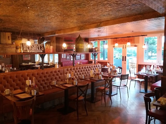 Hickory's Smokehouse