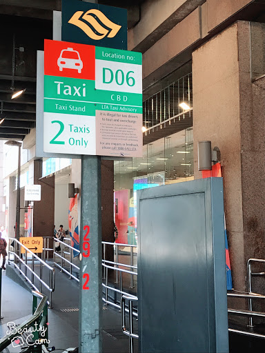 Taxi Stand D06 (Upper Cross St @ OG Building) - Thumbnail