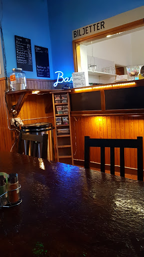 Stations café pub - Visual