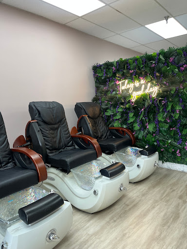 Mis Gemelas Beauty Salon Gallery - United States