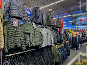 Photo n°33 de Intersport La Roche-sur-Foron à La Roche-sur-Foron (Magasin de tennis)