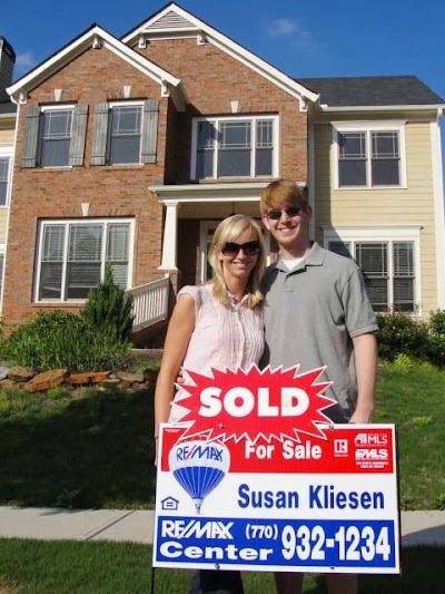 Photos of Susan Kliesen, Team Leader of The Kliesen Team at RE/MAX Center