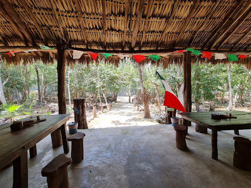 Cenote Caracol - Thumbnail