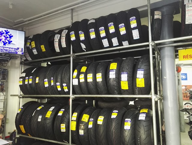 MOTO GOMMES
