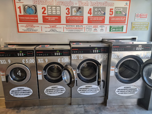 Laundry Self Service Wash and Dry Gallery - Italy
