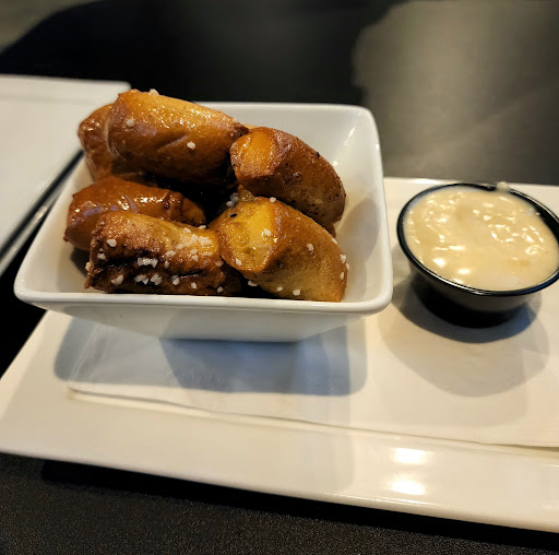 Sunset Tavern - Visual