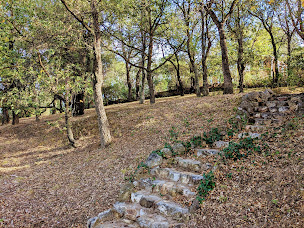 Photo n°4 de Aire camping-car l'orée du bois à Laroque-des-Albères (Terrain pour camping-cars)