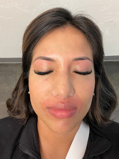 Eyebrow Studio - Visual