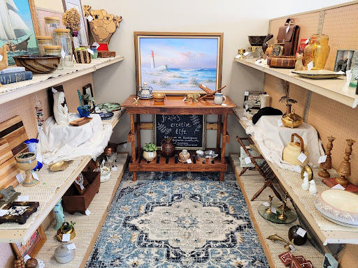 Antiques on 1st - Thumbnail