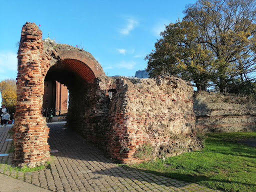 Balkerne Gate