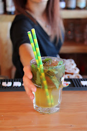 Photo n°8 de L'Ilot Bar -Restaurant insolite Roquebrune sur Argens à Roquebrune-sur-Argens (Bar à tapas)