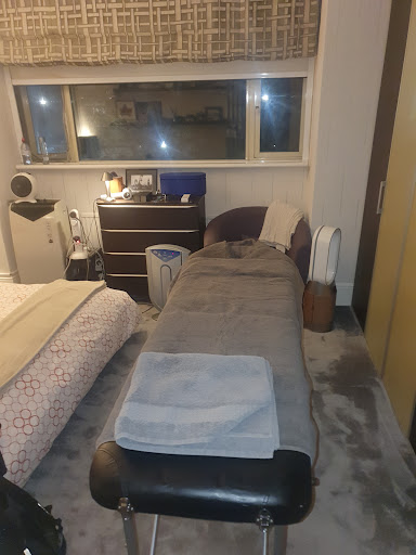 Sacsinthecity. (Outcall Full body Massage, Beauty & wellness direct to your home, office or hotel) (London only)