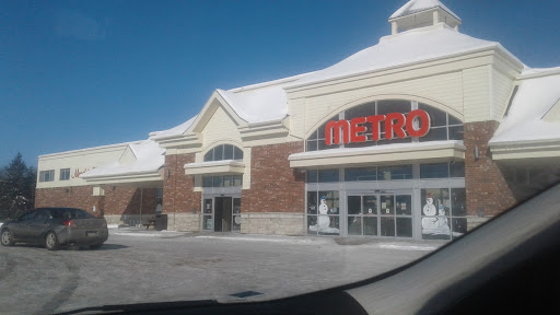 Metro Chénéville