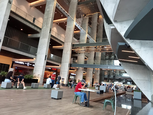 Starbucks Pabellón M