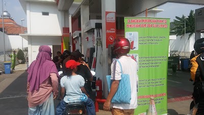 Photos of Pertamina gas station 34-17133