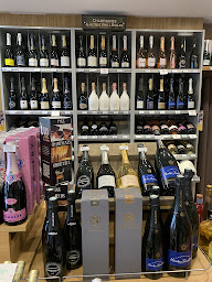 Photo n°22 de Nicolas Palaiseau à Palaiseau (Établissement vinicole)