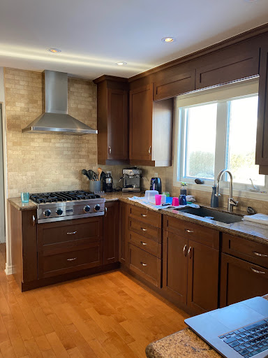 Splash of Colour: Cabinet Refinishing - Thumbnail