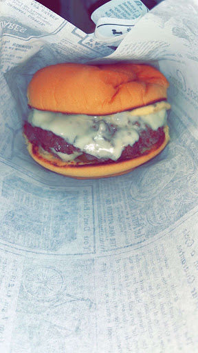 Photo 4 - L'after Burger