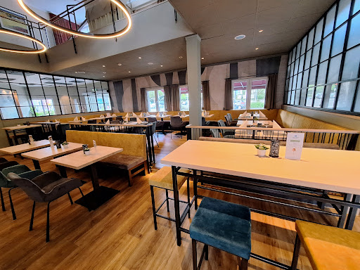 Amber's Restaurant & Hotelbar - Thumbnail