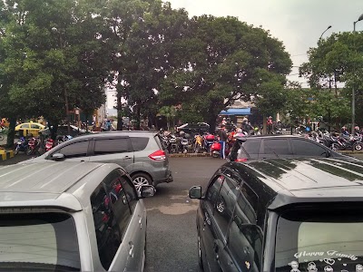 Photos of STASIUN LENTENG AGUNG GB JGKRSA