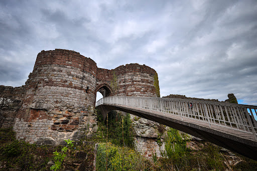 Beeston Castle - Visual