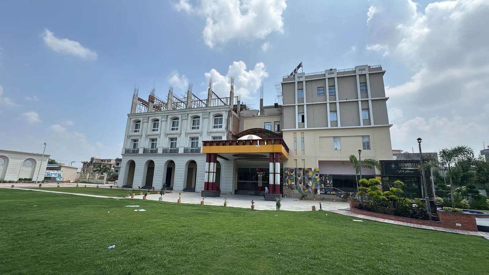 RAM BHAWAN RAM YAMUNA PRASAD HOTEL & RESORT