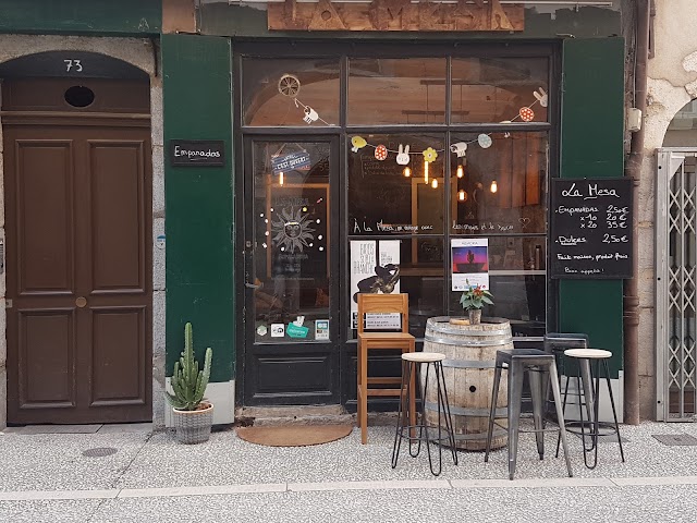 LA MESA Empanaderia