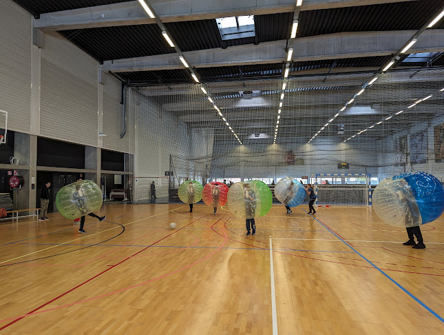 Opinii despre KIPSTADIUM : Centre de Pratique dédié aux Sports Collectifs în Lille - Complexe sportif