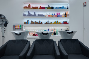 Photo n°8 de Jean Claude Biguine à Paris (Salon de coiffure)