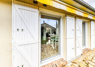 Photo n°3 de LA MIROITERIE YERROISE à Yerres (Magasin de stores et de rideaux)